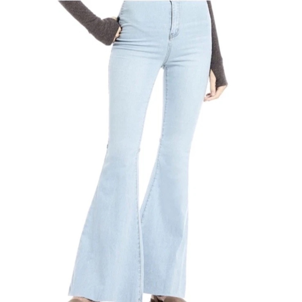 Chelsea & Violet High Rise Flare Jeans Light Wash Hippie Western Sz28 Fringe Hem